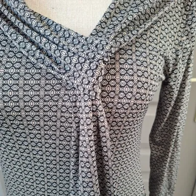 Cache Cache, petit haut T 1